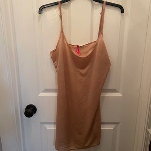 (3039). SPANX slip. Size M